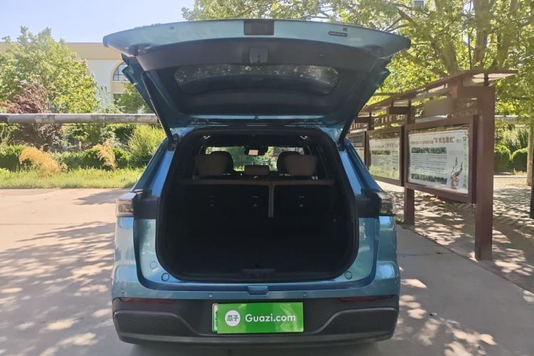 Used Chery Tiggo 8 PLUS C-DM 2025 1.5T 116 km Prestige Version 5 Seats