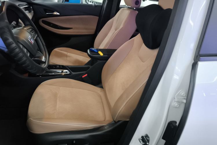 Used Buick Encore PLUS 2023 Smart Fun Edition
