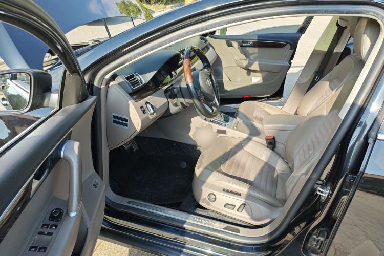 Used Volkswagen Magotan 2015 1.8TSI Prestige Model
