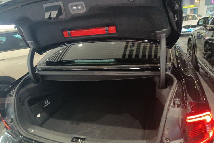 Used Volvo S90 2024 B5 Zhiyi Luxury Edition