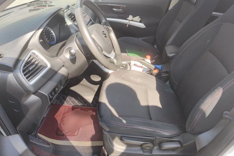 Used Suzuki S-Cross 2014 1.6L CVT Two-Wheel Drive Entry Model Left Front Seat