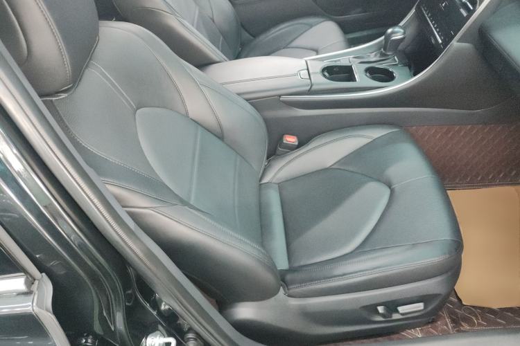 Used Toyota Avalon 2022 2.0L Luxury Edition