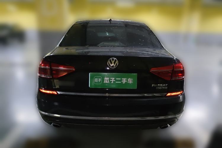 Used Volkswagen Passat 2017 330TSI DSG Luxury Edition
