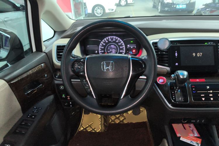 Used Honda Odyssey 2015 Revised 2.4L Luxury Edition Steering Wheel