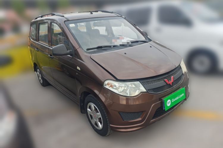 Used Wuling Hongguang 2014 1.5L S Standard Version Front Right 45 Deg