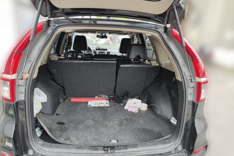 Used Honda CR-V 2016 2.0L two-wheel drive Urban Edition Trunk