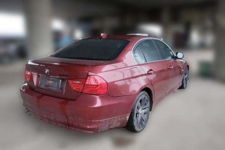 Used BMW 3 Series 2010 320i Luxury Model Rear Right 45 Deg
