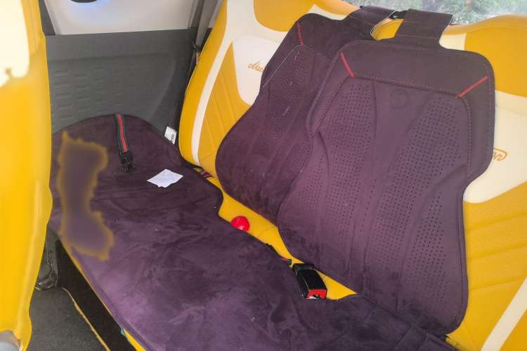 Used Wuling Hongguang MINIEV 2021 Macaron Sandwich Model 120 km Lithium Iron Phosphate