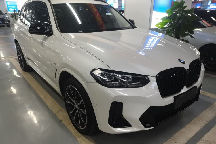 Used BMW X3 2023 Restyled xDrive30i Leading Edition M Night Sky Package Front Right 45 Deg