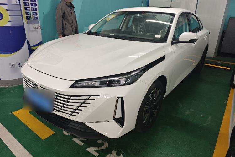 Used CHANGAN Eado 2025 Blue Whale 1.5T 500Bar Prestige Model