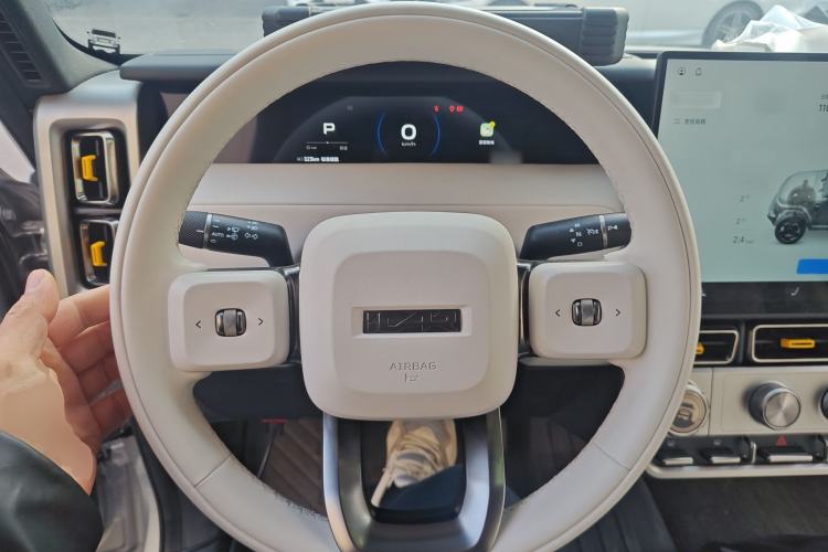 Used iCAR V23 2026 Model 550 Two-Wheel Drive Super Sports Edition Steering Wheel