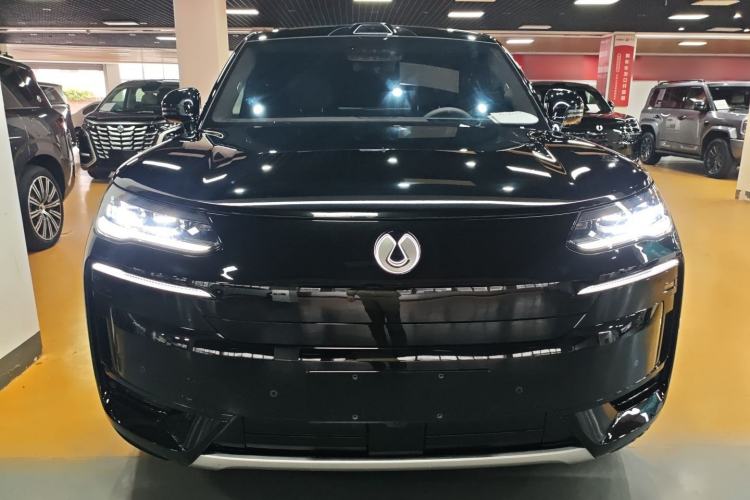 Used Denza N9 2025 Flagship Model Front