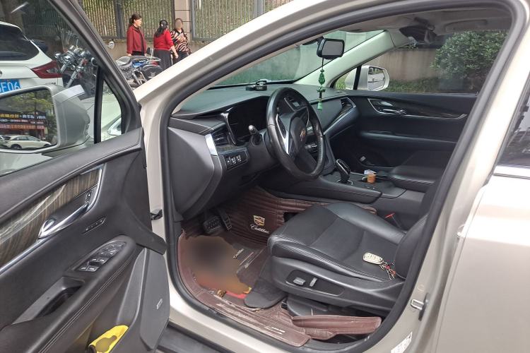 Used Cadillac XT5 2016 25T Luxury Model
