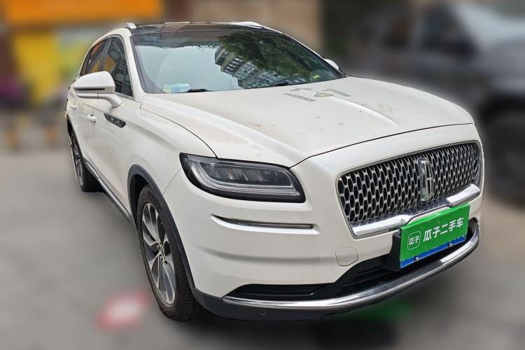 Used Lincoln Nautilus 2021 2.0T Four-Wheel Drive Luxury Edition Front Right 45 Deg