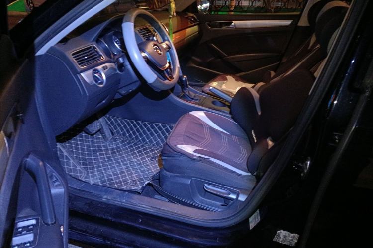 Used Volkswagen Passat 