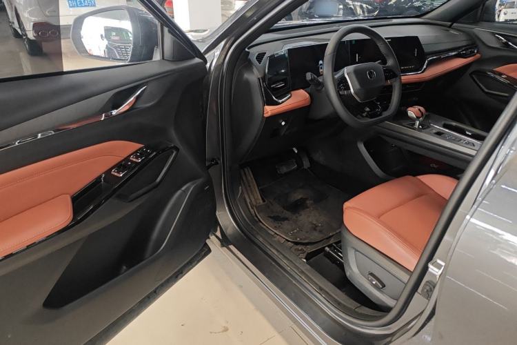 Used Changan X5 PLUS 2026 Model, Second Generation, 1.5T Transcendence PRO
