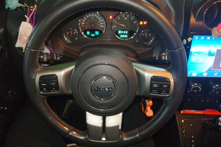 Used Jeep Compass 2013 2.4L four-wheel drive luxury version