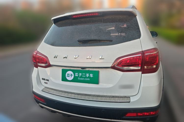 Used Haval H6 2015 Revised Version Sport Edition 1.5T Manual Transmission Two-Wheel Drive Elite Grade Rear