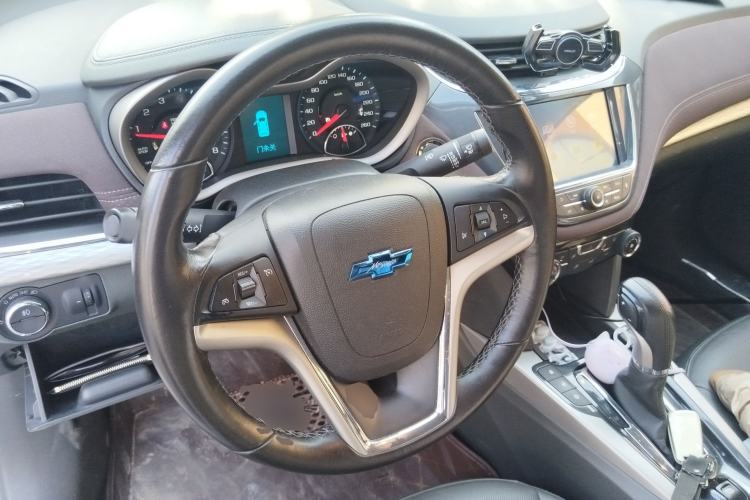 Used Chevrolet Malibu 2017 1.5T Automatic Luxury Edition Steering Wheel