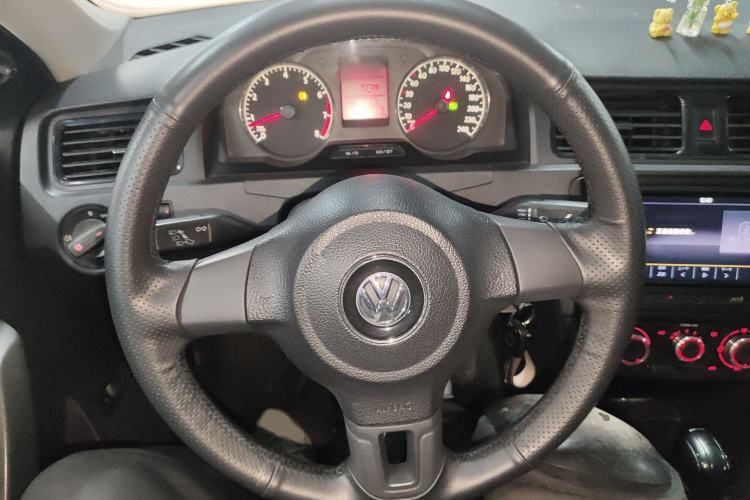 Used Volkswagen Santana 2015 1.6L Automatic Fashion Edition
