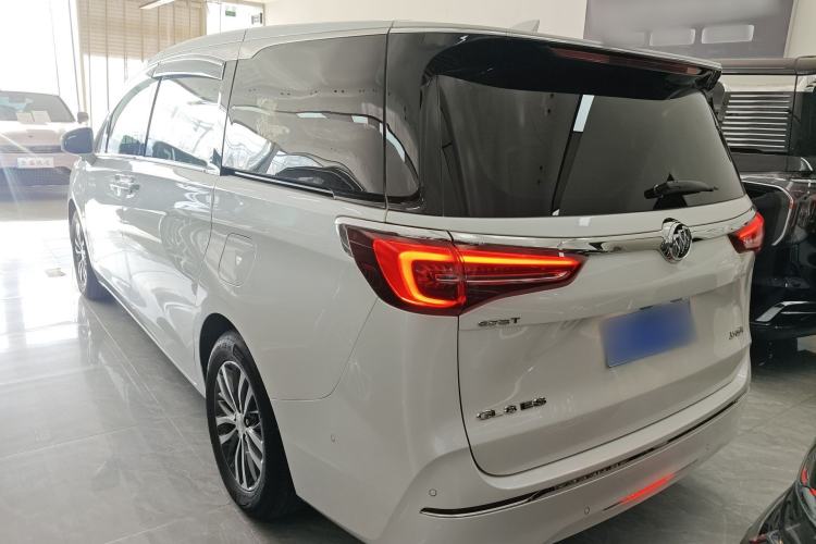 Used Buick GL8 2022 ES Landtrek 653T Luxury Edition