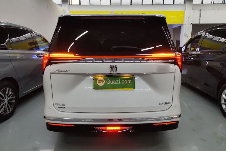 Used Buick GL8 New Energy 2024 Lu Zun Deluxe Edition 7-Seater
