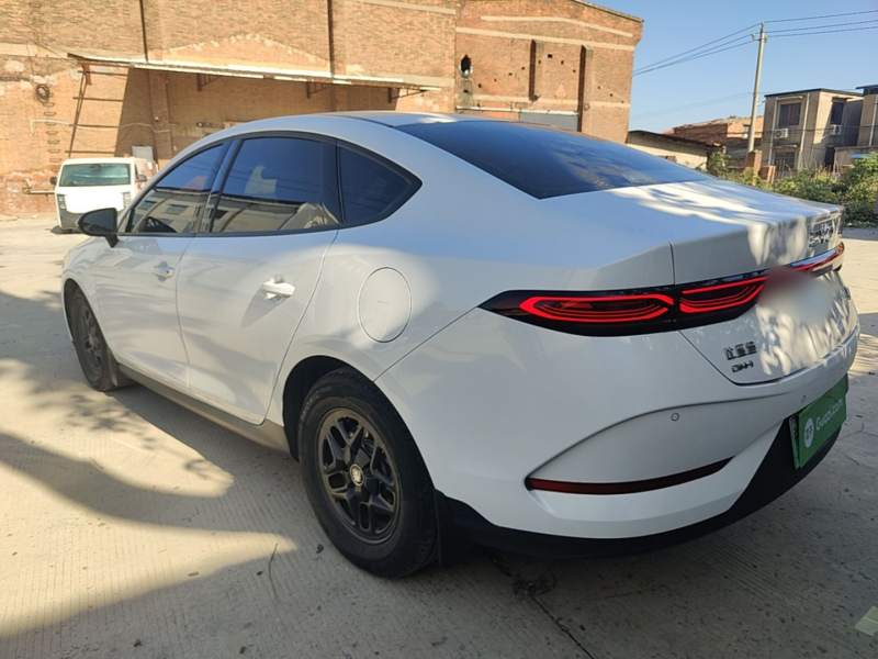 Used BYD Qin PLUS 2025 DM-i Smart Drive 55KM Leading Model — 4