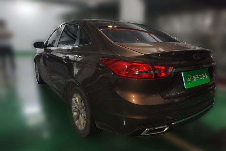 Used Ford Escort 2015 1.5L Manual Fashion Edition Rear Left 45 Deg