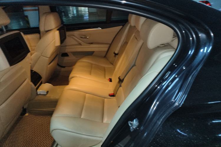 Used BMW 5 Series 2012 530Li Luxury Model
