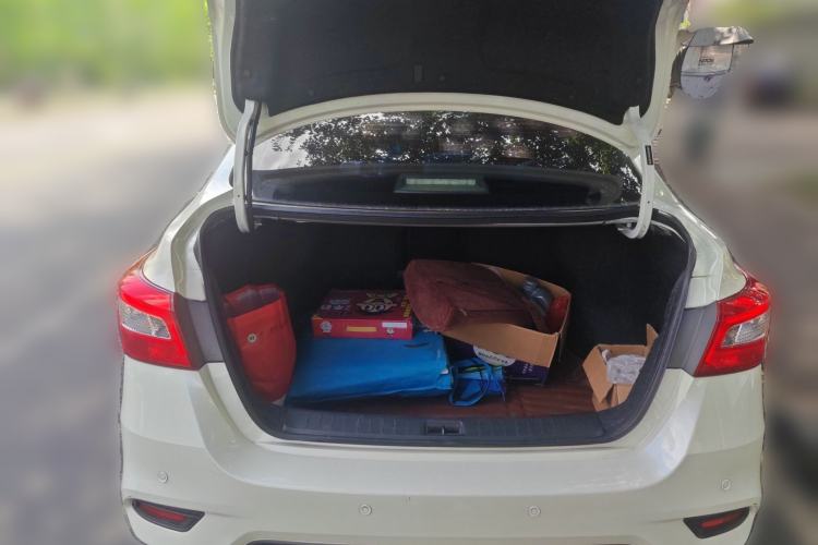 Used Nissan Sylphy 2016 1.6XV CVT Smart Enjoyment Version Trunk