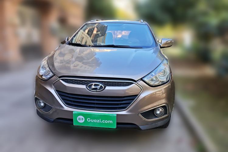 Used Hyundai ix35 2012 2.0L Manual Two-Wheel Drive New Edition GL Front