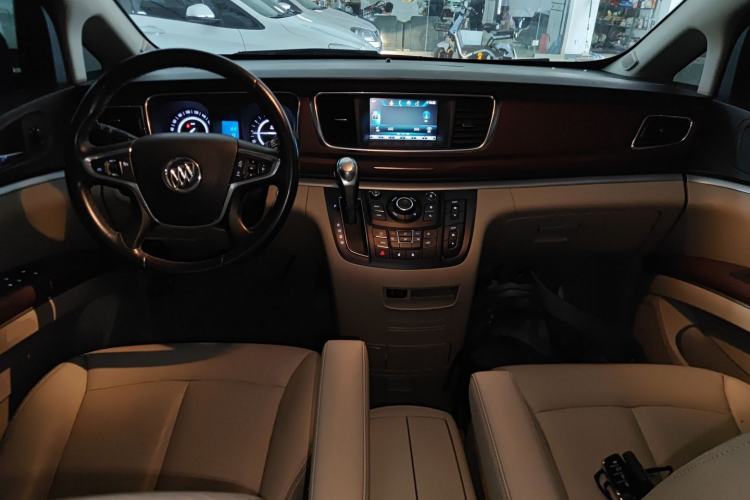 Used Buick GL8 2018 28T Luxury Model China VI Standard