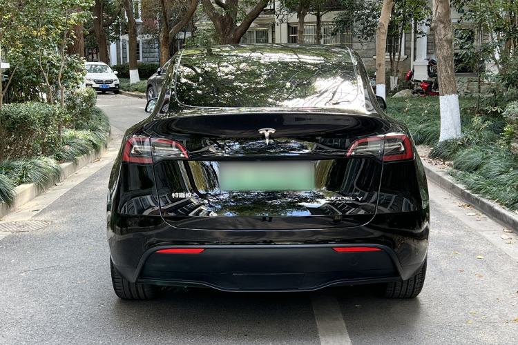 Used Tesla Model Y 2021 Long-Range All-Wheel-Drive Version