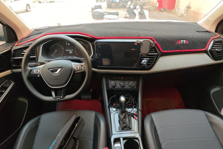 Used Jetta VS5 2022 280TSI Automatic Enjoyment Model Center Console