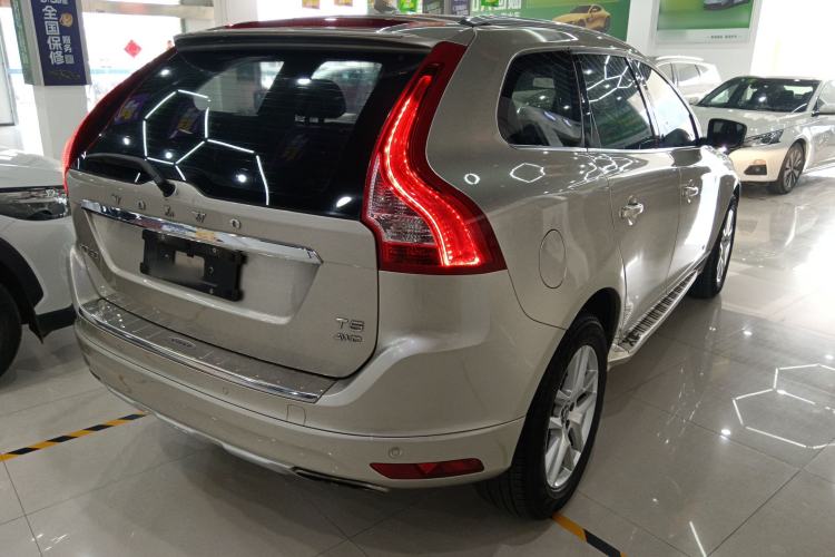 Used Volvo XC60 2017 T5 AWD Smart Upgrade Model