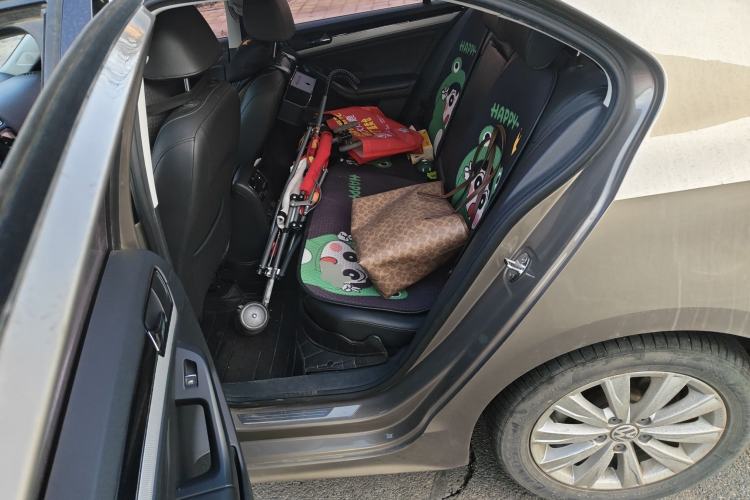 Used Volkswagen Sagitar 2015 1.6L Automatic Comfort Model
