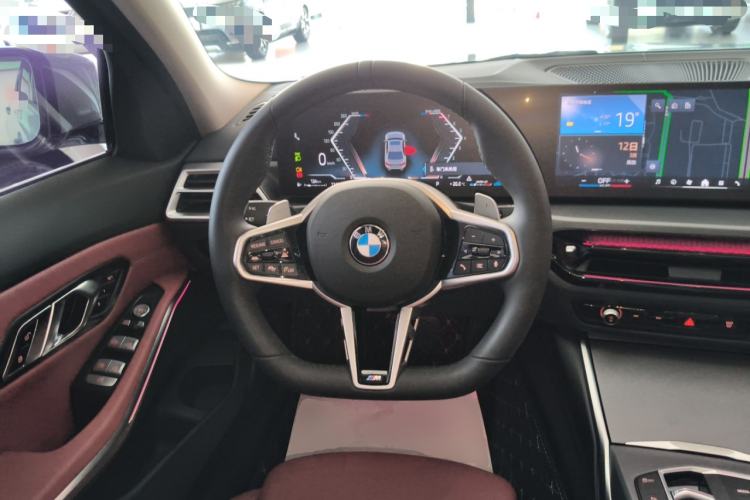 Used BMW 3 Series 2025 325i M Sport Package Steering Wheel