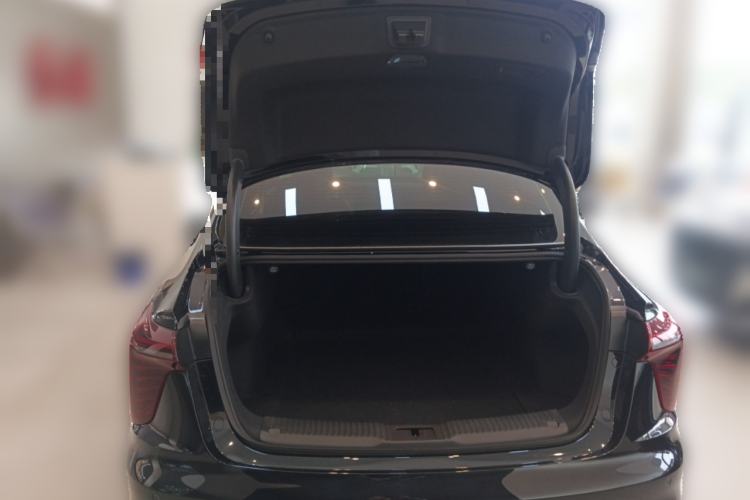 Used Hongqi H5 2025 1.5T DCT Xuan Ying Edition Trunk