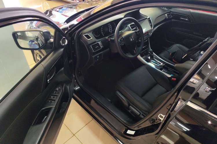 Used Honda Accord 2016 2.0L Comfort Edition Driver Seat