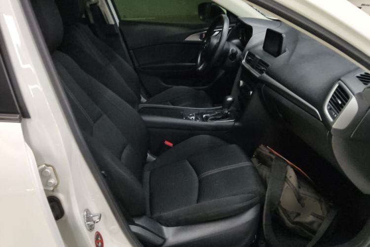 Used Mazda Mazda 3 Axela 2017 Sedan 1.5L Automatic Luxury Model Emission Standard China V
