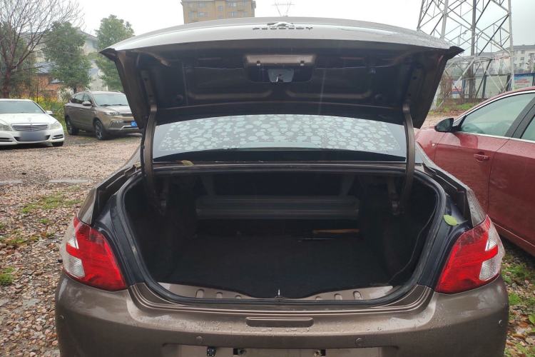 Used Peugeot 301 2016 1.6L Automatic Comfort Edition
