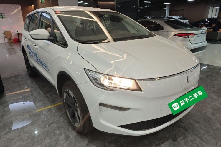 Used Livan Maple 80v L 2024 515 km Range 7 Seats Exterior 1