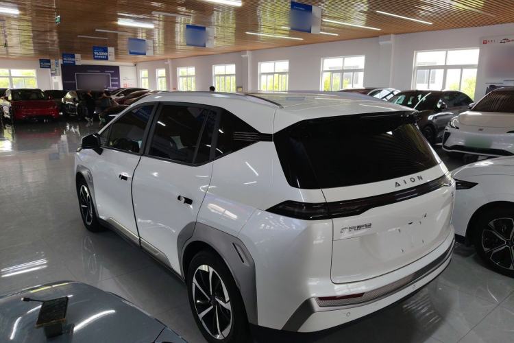 Used AION Y 2023 Plus 510 Smart Edition Rear Left 45 Deg