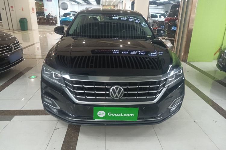 Used Volkswagen Passat 2020 Facelift 330TSI Elite Edition China VI Standard