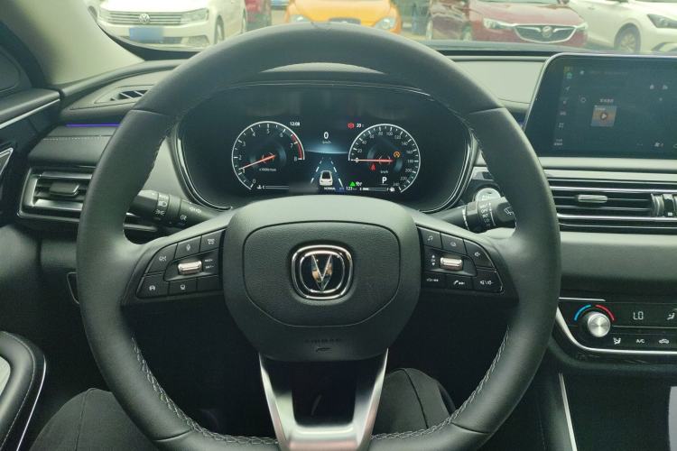 Used CHANGAN Ruicheng CC 2022 Blue Whale Edition 1.5T DCT Prestige Model Steering Wheel