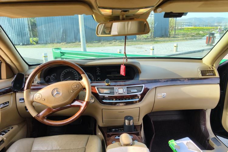 Used Mercedes-Benz S-Class 2010 S 400 L HYBRID
