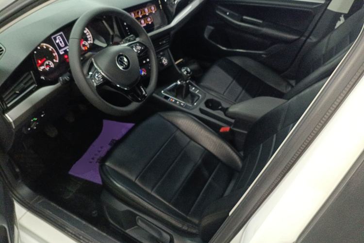 Used Volkswagen Bora 2021 1.5L Manual Fashion Smart Connect Edition Left Front Seat