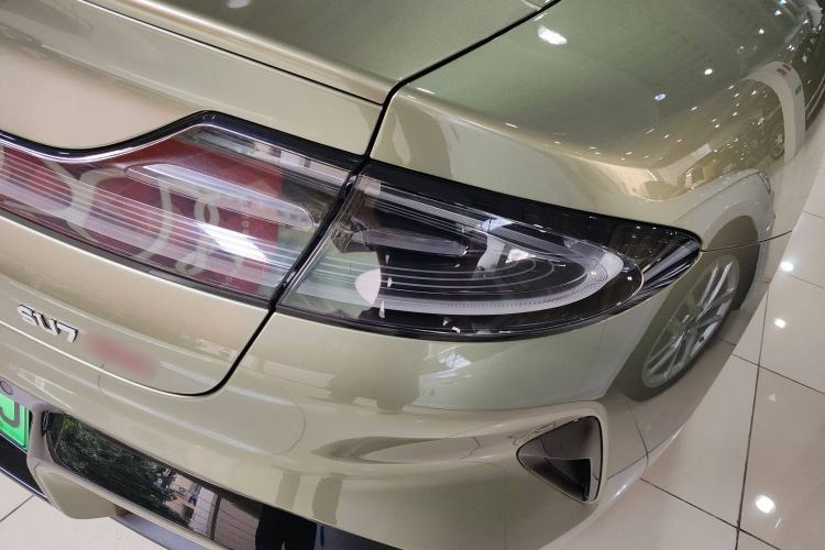 Used Xiaomi Auto SU7 2024 Four-Wheel Drive Ultra-Long Range Advanced Intelligent Driving Max Edition