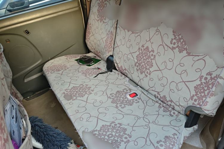 Used Dongfeng Shuaike 2011 1.5L Manual Comfort 7-Seater China IV Standard Left Rear Seat