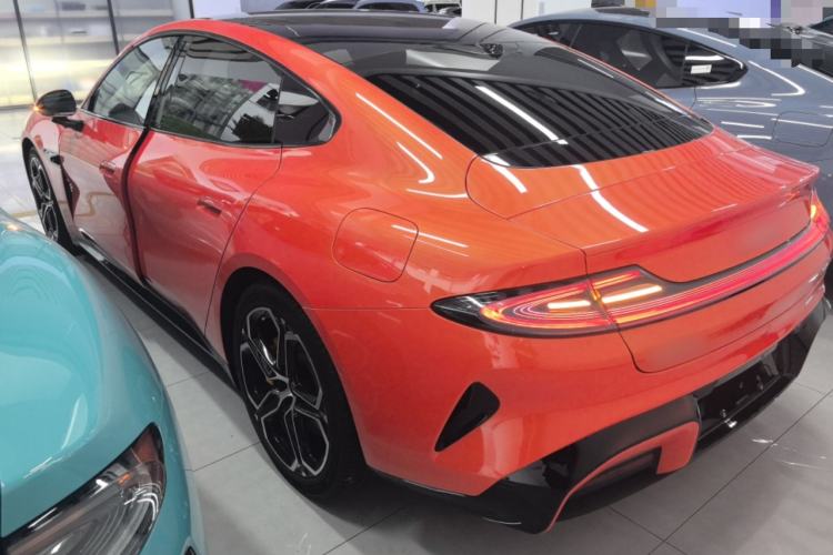 Used Xiaomi Auto SU7 2024 Four-Wheel Drive Ultra-Long Range Advanced Intelligent Driving Max Edition Rear Left 45 Deg